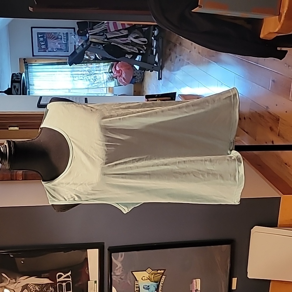 Boat neck tank